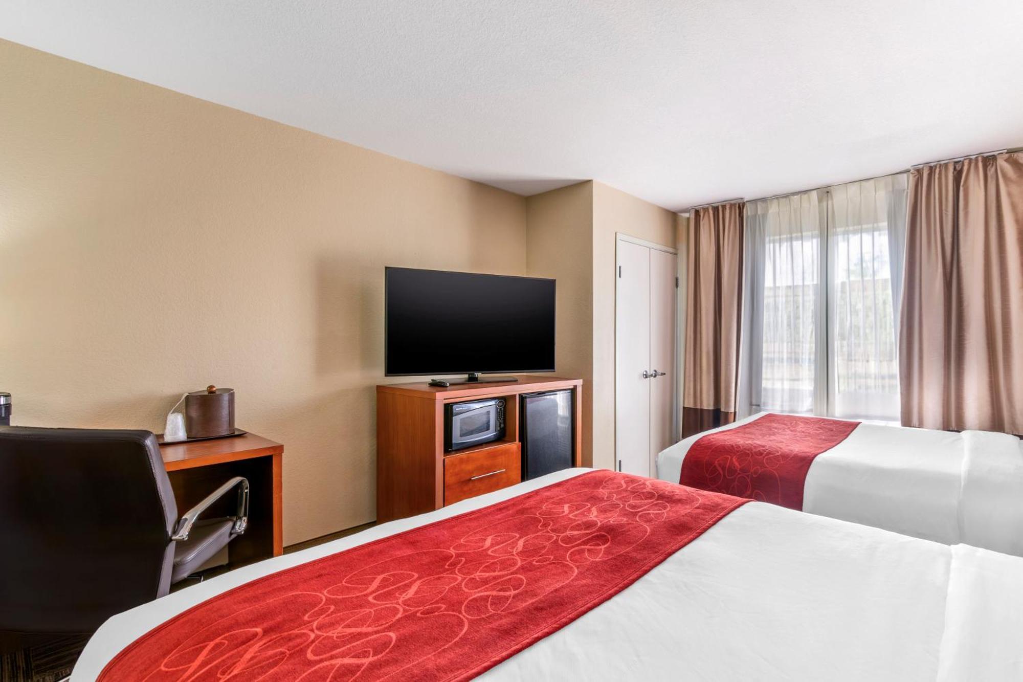 Comfort Suites Brunswick Exteriör bild