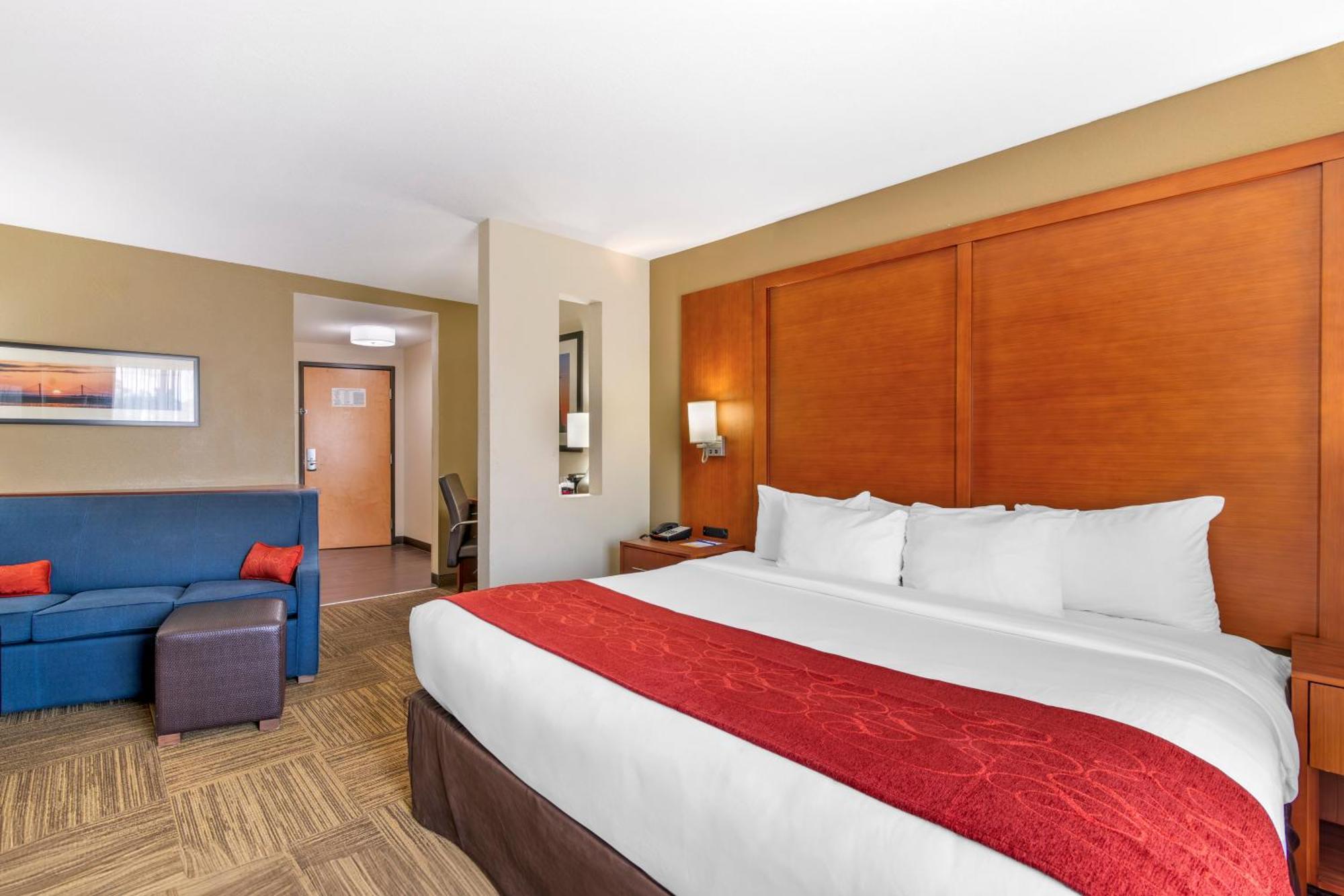 Comfort Suites Brunswick Exteriör bild